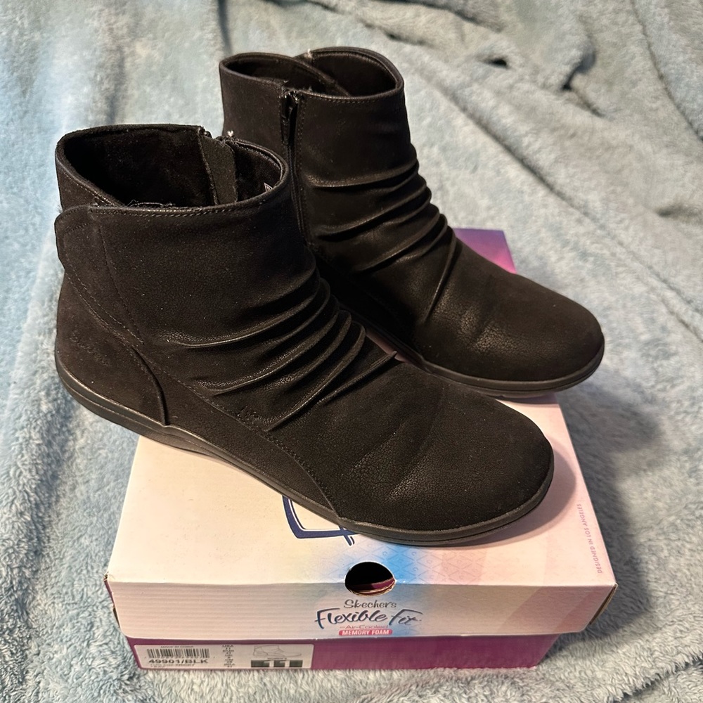 Sketcher boots size 11
